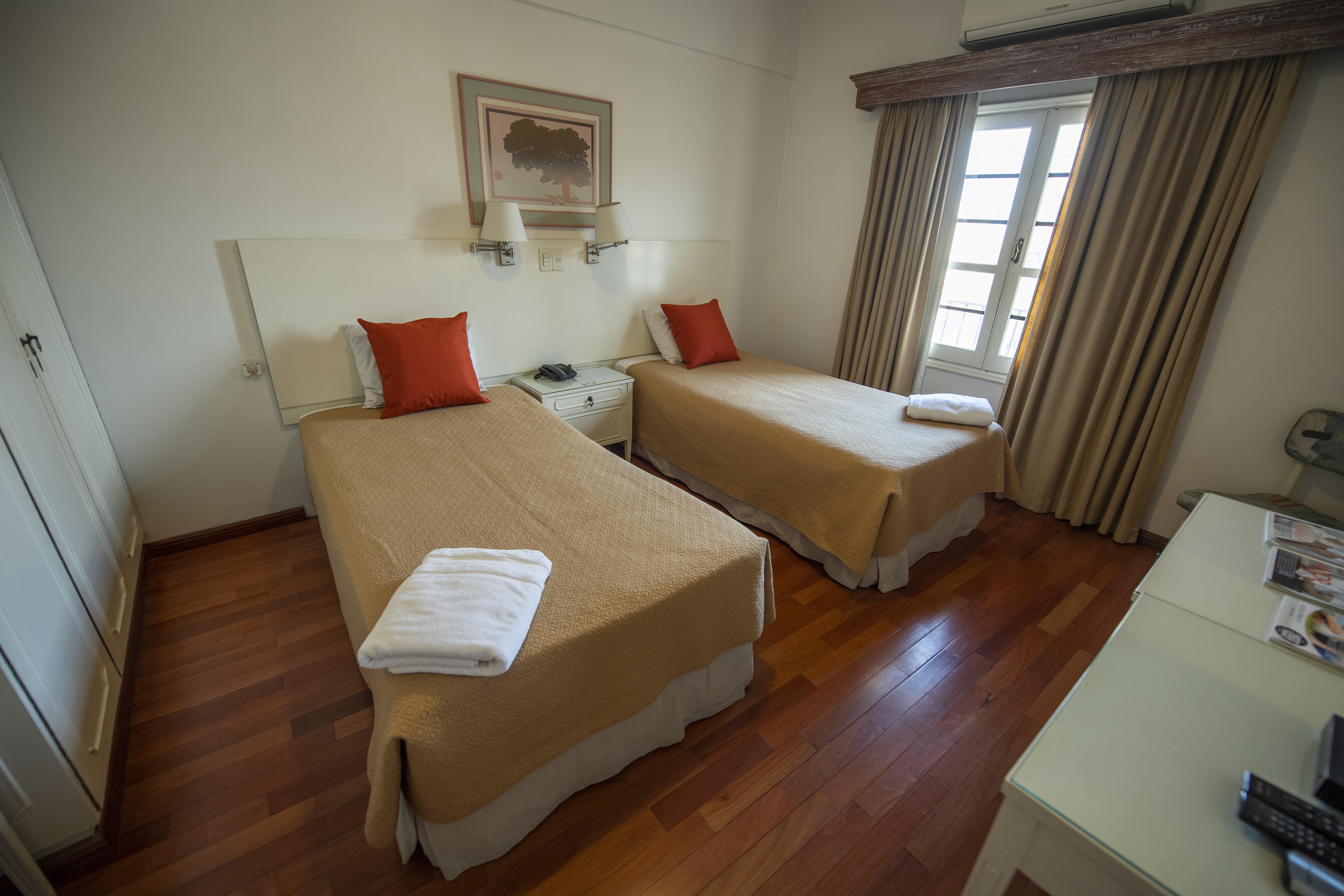 Hotel Cecilia Asuncion Ngoại thất bức ảnh